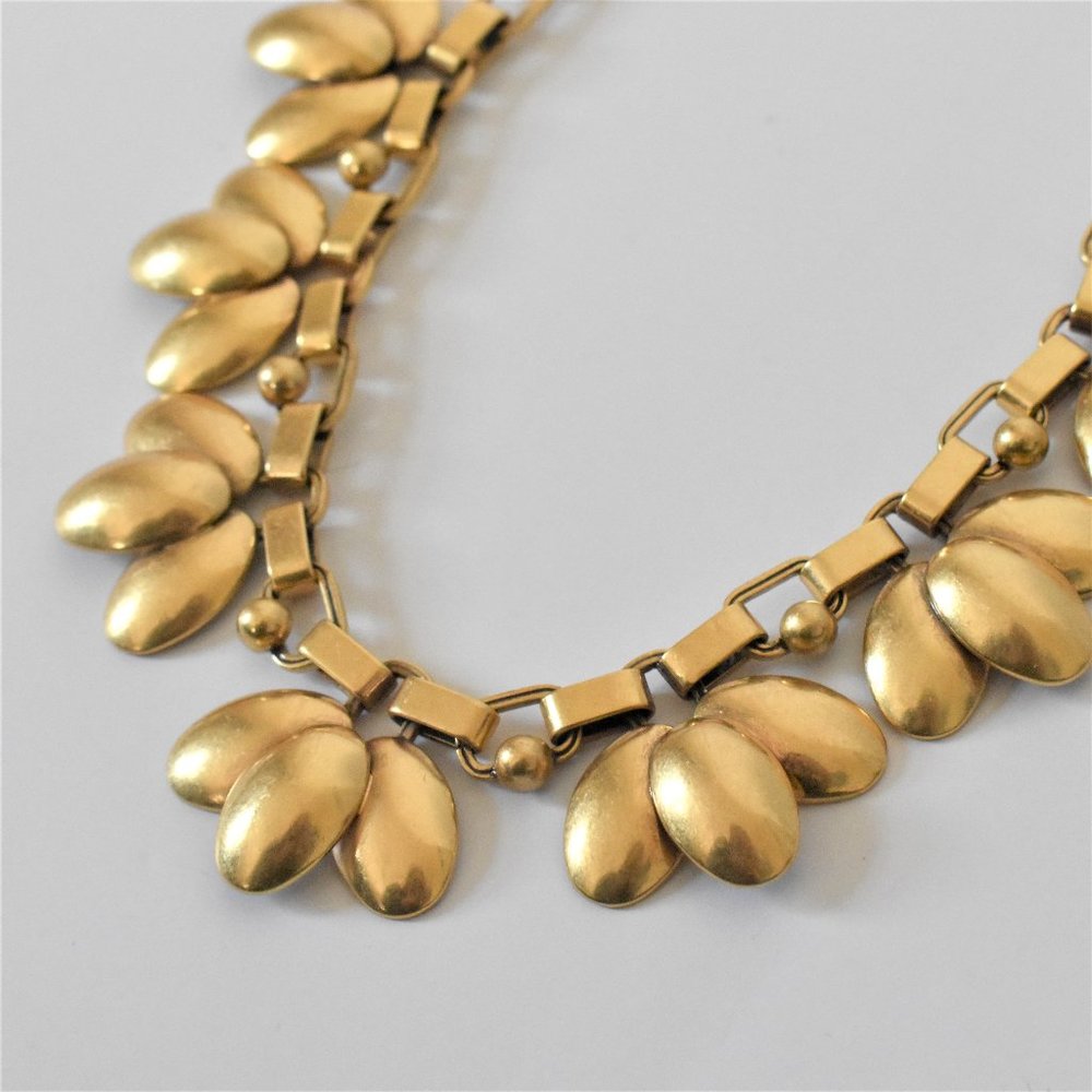 Stella & Dot Gold Statement Necklace - Picture 3 of 7
